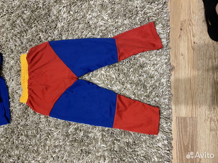 Костюм супермена