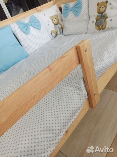 Кровать-домик массив