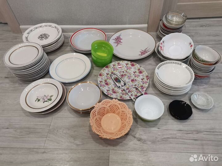 Продам посуду, чашки, супники, рыбницы,кружки