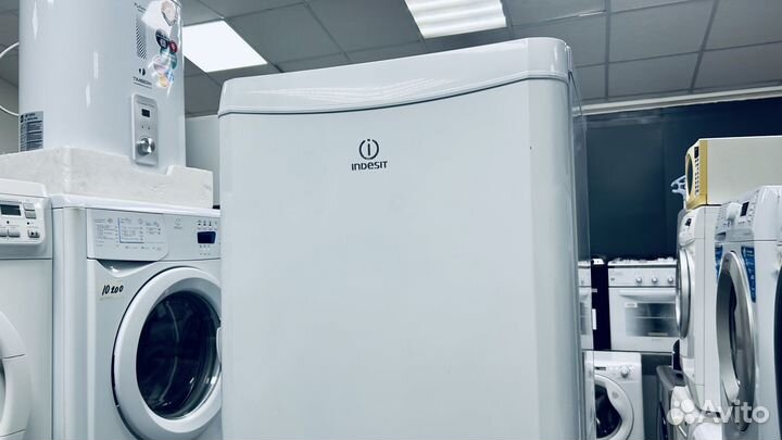 Холодильник Indesit