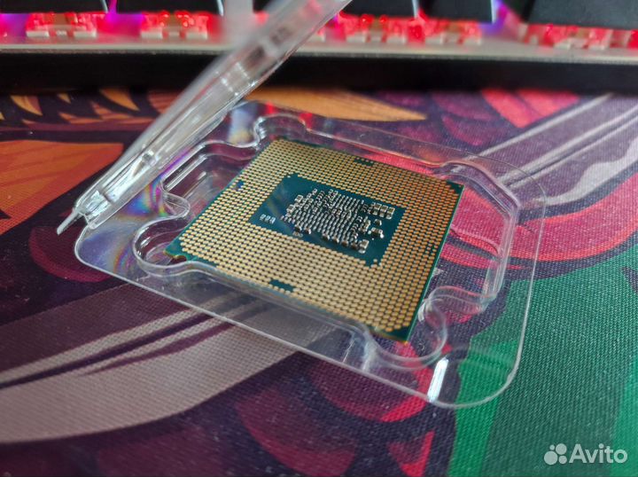 Процессор Intel Core i3-6100