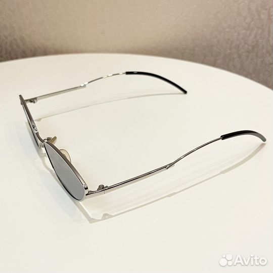 Очки солнцезащитные бренд Furlux