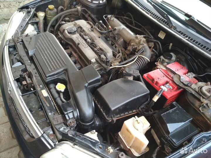В разбор Mazda 323f BJ 98-03 Familia protege