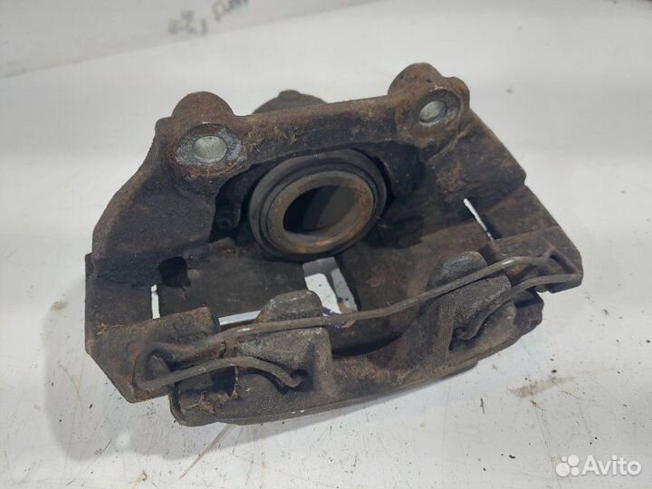 Суппорт передний левый Volkswagen Polo 5 1.6 CFN