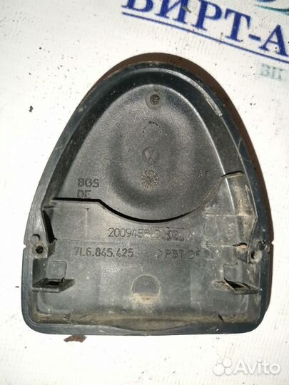 Заглушка заднего поводка дворников VW Touareg