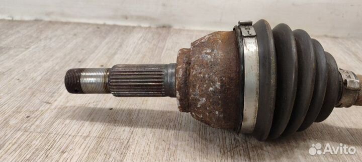 Привод передний правый Nissan Juke F15E HR16DE