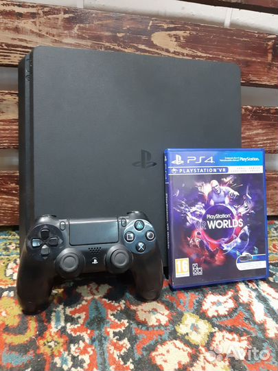 Sony playstation 4 slim VR World