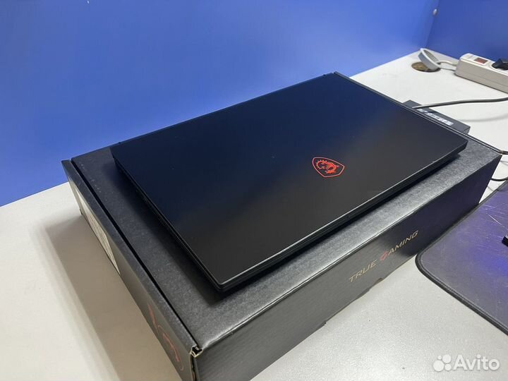 Мощный игровой ноутбук msi 17' i5 10пок gtx1650