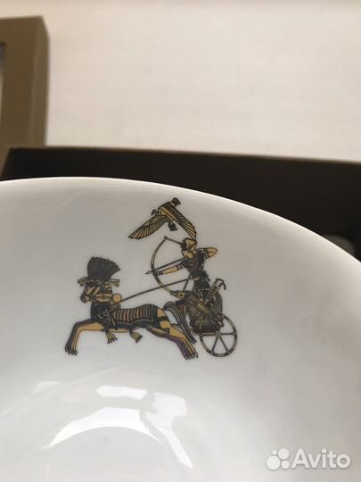 Чашки с блюдцами 2 шт,новые,в коробке,фарфор