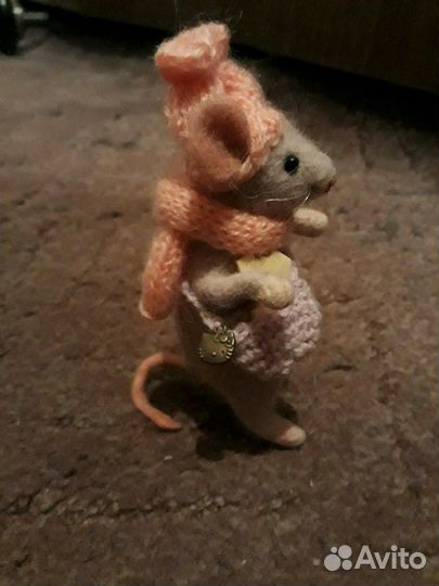 Валяная игрушка 