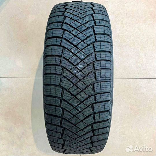 Pirelli Ice Zero FR 225/50 R17 98