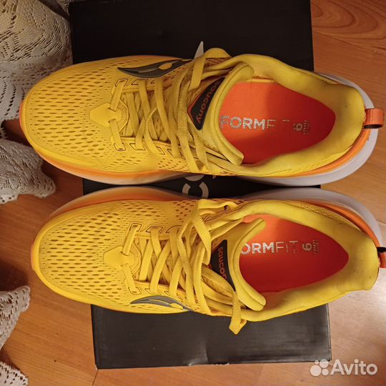 Кроссовки Saucony Guide 17