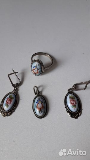 Комплект - серьги, брошь и перстень