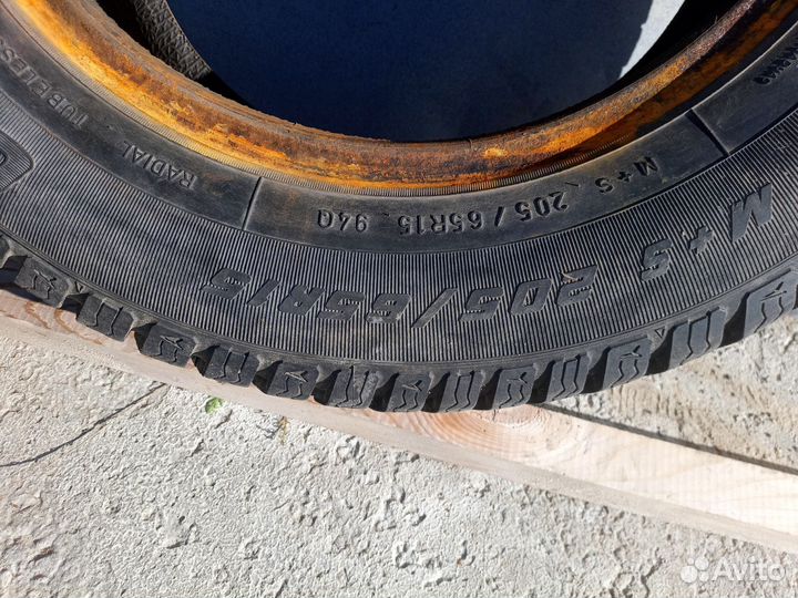 Goodyear UltraGrip 400 205/65 R15 94Q