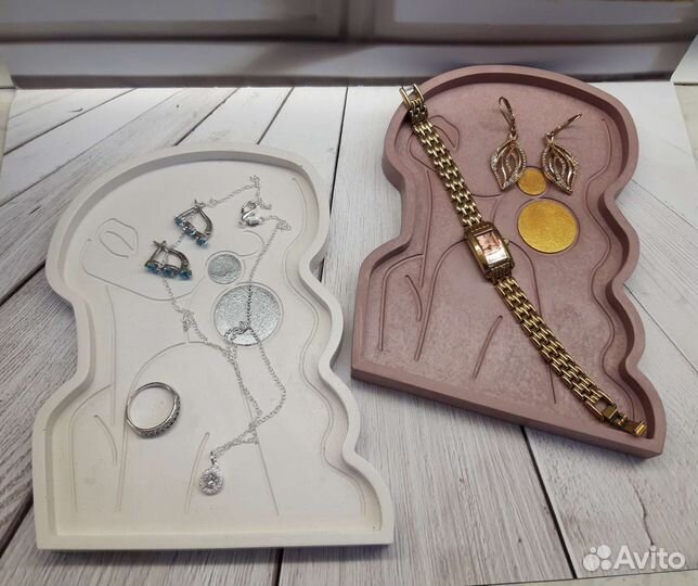 Поднос для украшений из гипса