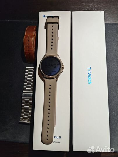 Смарт-часы Mobvoi TicWatch Pro 5