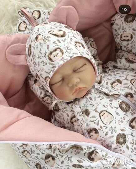 Конверт и комбинизон на выписку для девочки