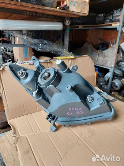 Фара Toyota Ist NCP60 2004г