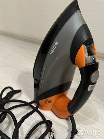 Утюг с парогенератором bork на запчасти