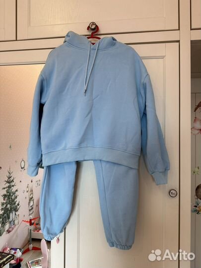 Спортивный костюм женский