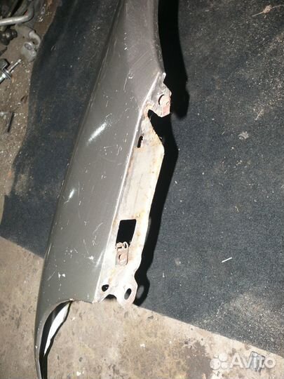 Крыло левое Mitsubishi Galant 2002