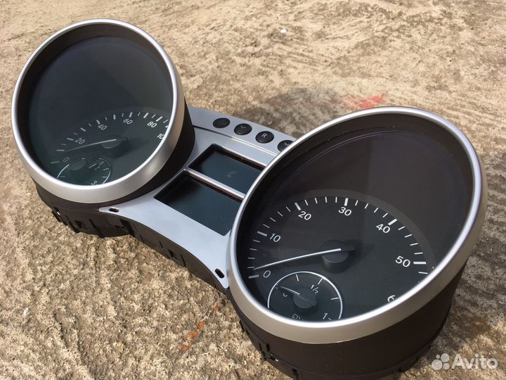 Панель приборов для Mercedes W164 W251