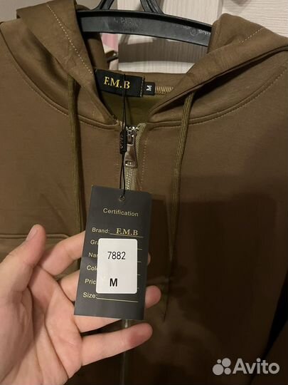 Костюм женский