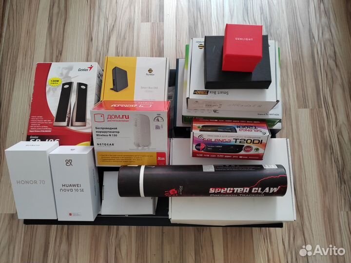 Коробки от телефонов, и другой техники