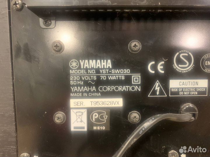 Сабвуфер Yamaha YST-sw030