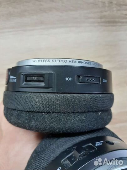 Беспроводные наушники sony