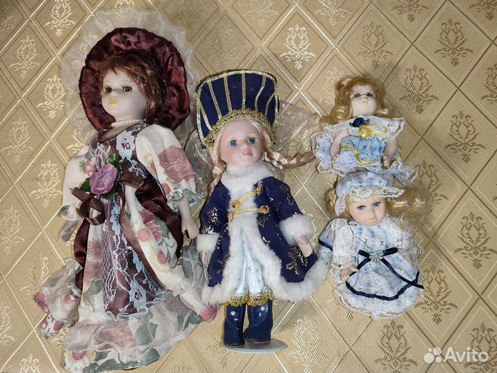 Куклы фарфоровые