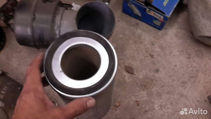 Воздушный фильтр на DAF