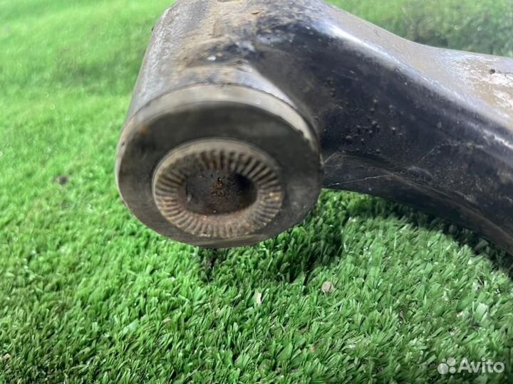 Рычаг передний правый Toyota Corolla 10 (E150) 200