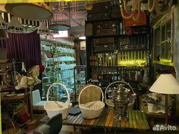 Свет и декор для кафе