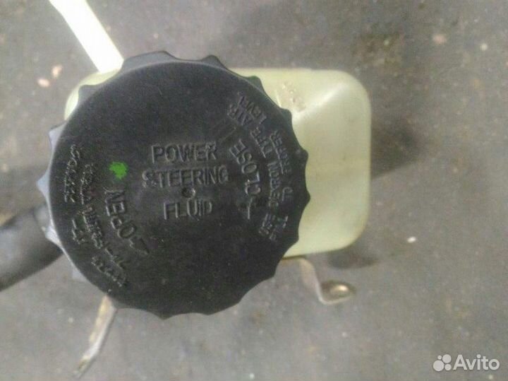 Бачок гур Toyota Avensis T220 1zzfe