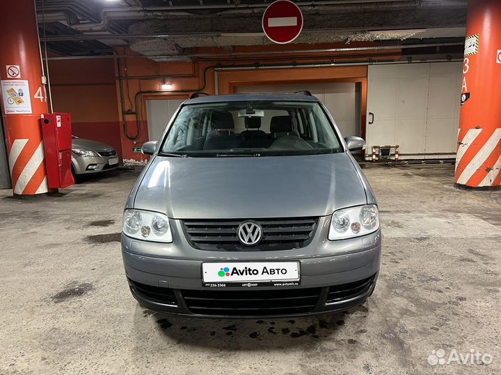 Volkswagen Touran 1.6 МТ, 2005, 289 632 км