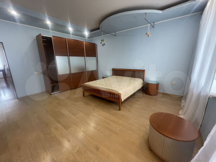 4-к. квартира, 155 м², 5/7 эт.