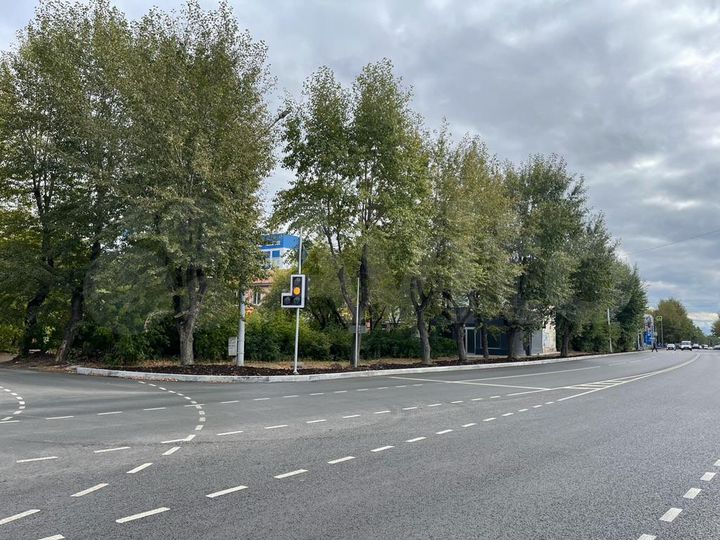 Сдам помещение под магазин, офис, кафе, студию