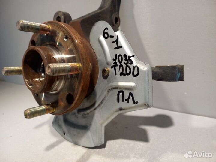 Кулак (цапфа) передний левый Chevrolet Aveo T200