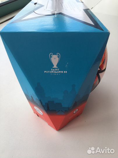 Футбольный мяч adidas лига чемпионов UCL PRO ST.P