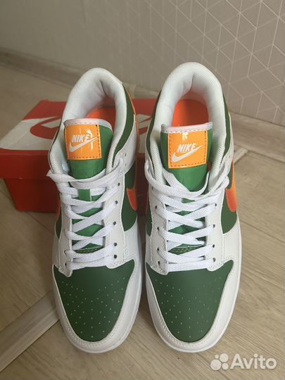 Кроссовки Nike