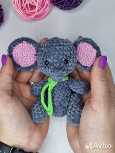Мягкая игрушка слоник вязаный