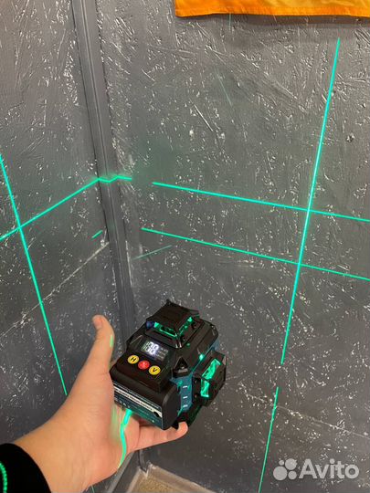 Лазерный уровень со штативом Makita 4D 16 линий