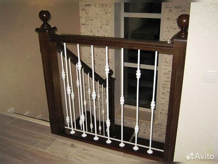 Ступени для лестниц и другие комплектующие О