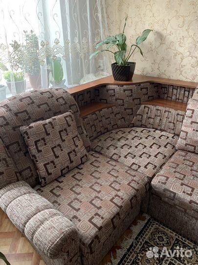 Угловой диван