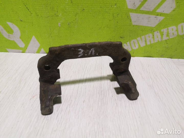 Скоба суппорта заднего Форд Фокус 1