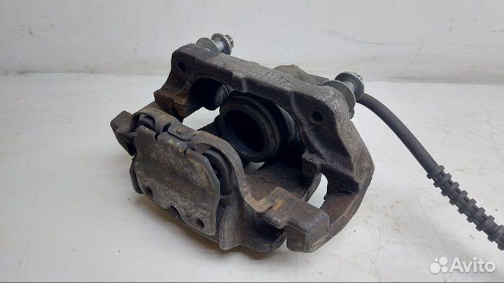 Суппорт передний левый Bmw X5 E70 3.0 2012