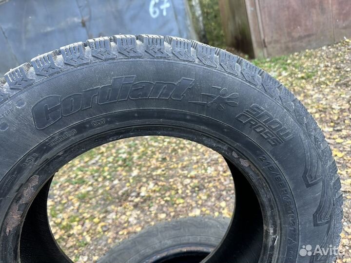 Cordiant Snow Cross 215/65 R16 102T