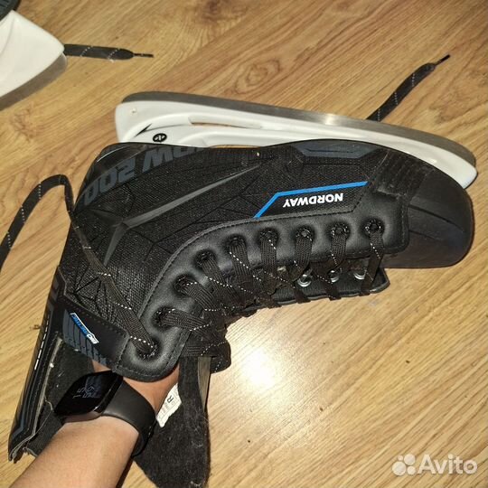 Коньки мужские 44 размер