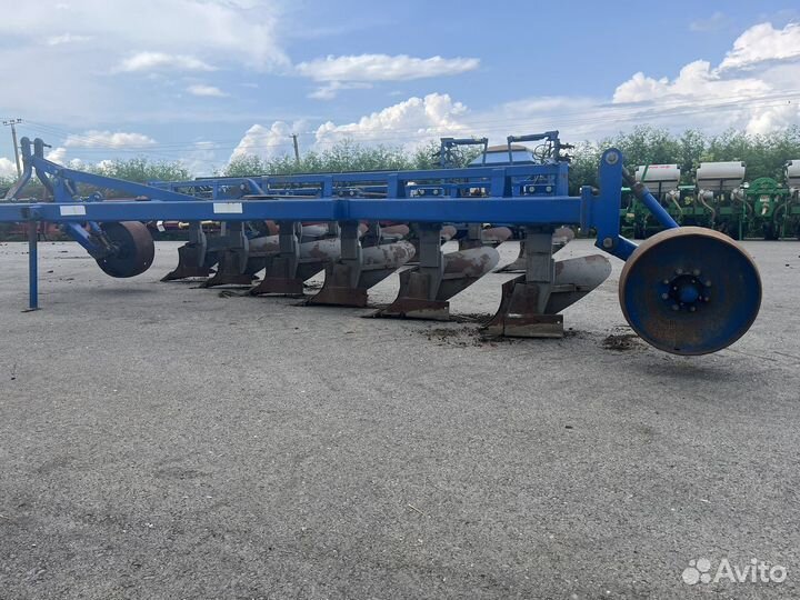 Плуг Светлоградагромаш 5-6 корп. (ПНУ), 2016